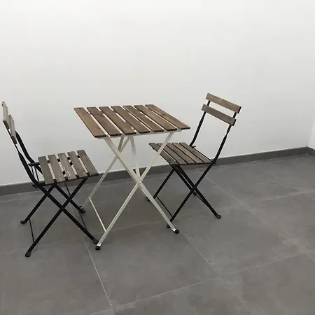 La Dama Di *