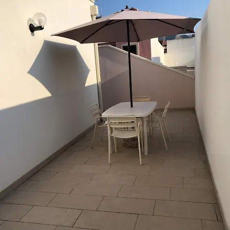 La Dama Di * Avola