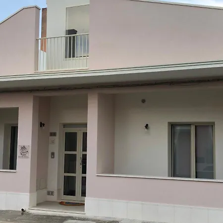 La Dama Di Сasa de vacaciones Avola